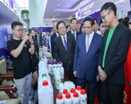 KHOẢNH KHẮC LỊCH SỬ TẠI TECHFEST VIETNAM 2023: THỦ TƯỚNG PHẠM MINH CHÍNH GHÉ THĂM VÀ CHỈ ĐẠO AGOIN "THƯƠNG MẠI HÓA SẢN PHẨM KHOA HỌC"